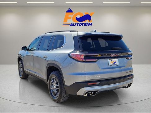 Used 2025 GMC Acadia Elevation image 3