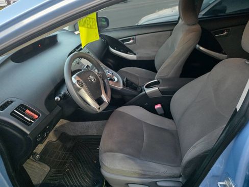Used 2012 Toyota Prius Plug-In Hybrid image 9