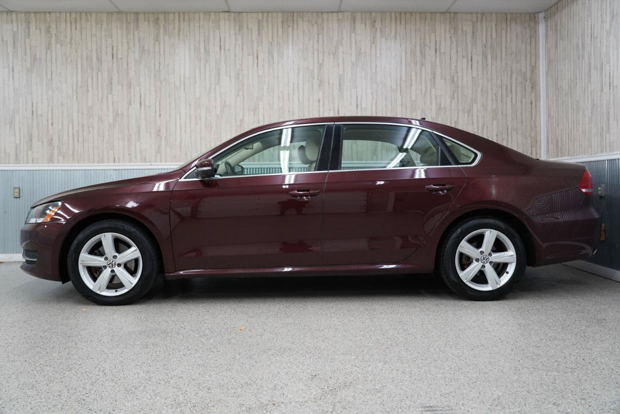 Used 2013 Volkswagen Passat TDI SE FWD image 5