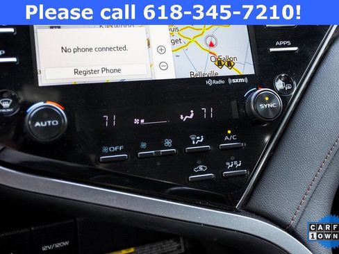 Used 2020 Toyota Camry XLE image 34