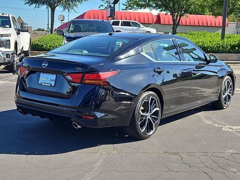 Used 2024 Nissan Altima 2.5 SR FWD image 6