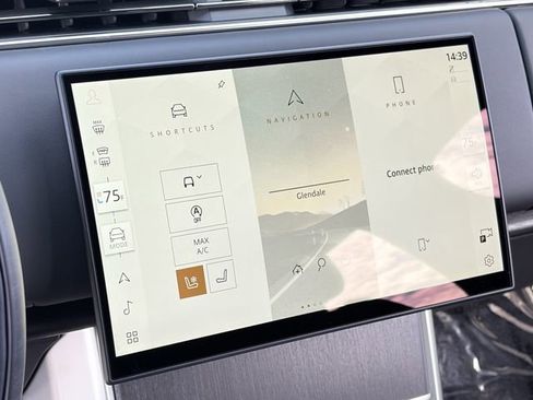 New 2026 Land Rover Range Rover SE image 8