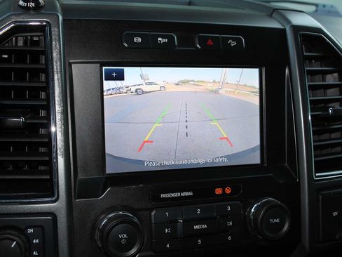 Used 2021 Ford F250 XLT w/ FX4 Off-Road Package AWD/4WD image 36