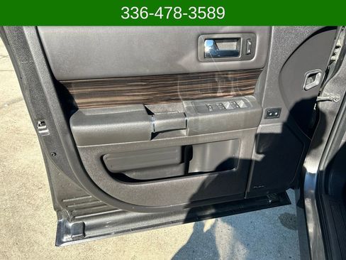 Used 2019 Ford Flex SEL w/ Equipment Group 202A AWD/4WD image 11