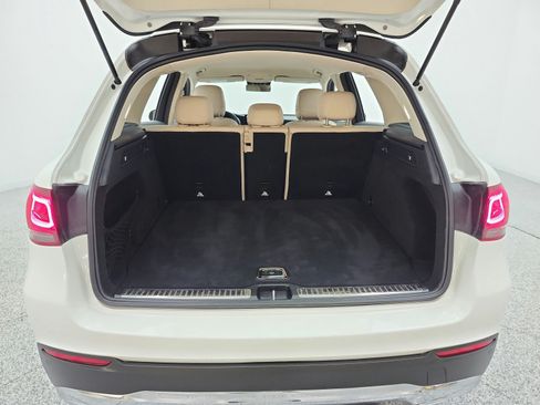 Used 2022 Mercedes-Benz GLC 300 image 18