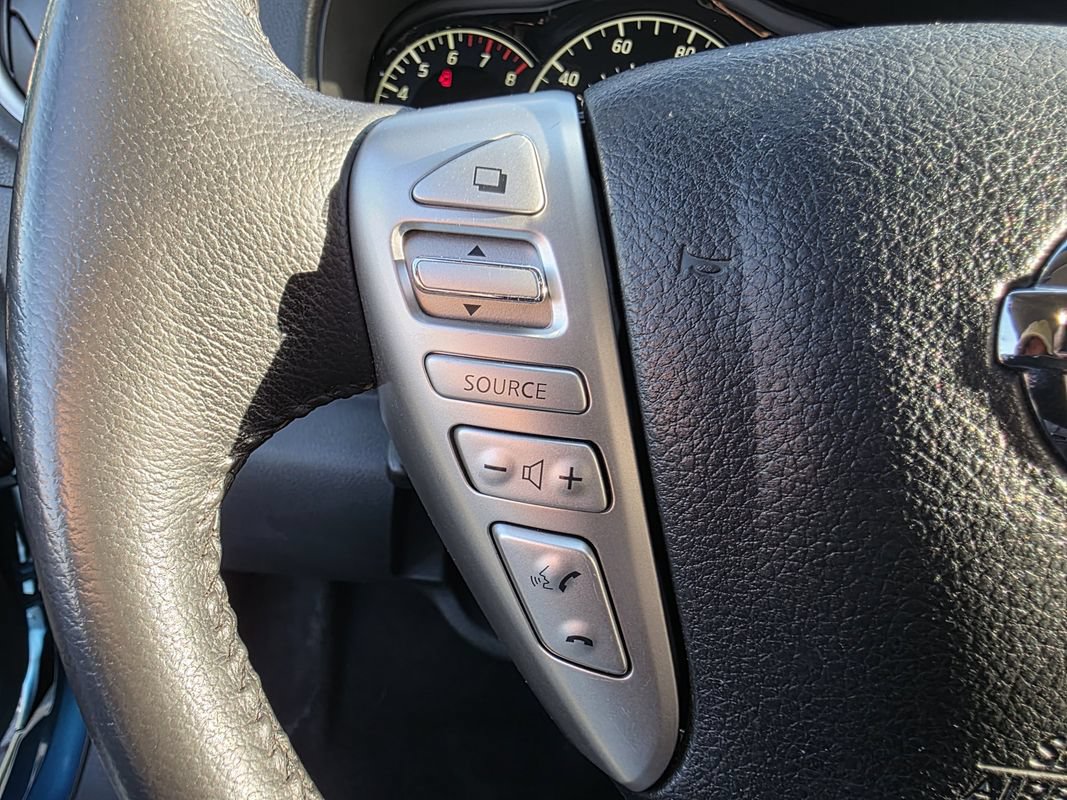 Used 2016 Nissan Versa Note SV FWD image 30