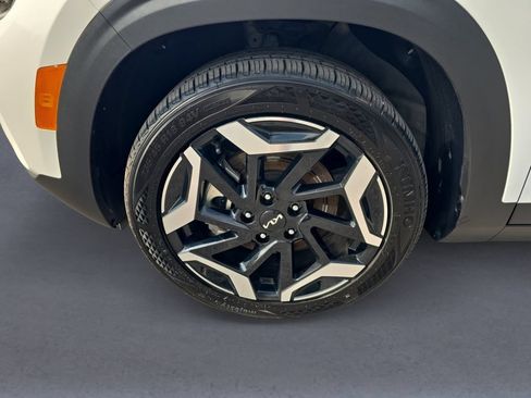 Used 2025 Kia Seltos SX w/ SX Sunroof Package AWD/4WD image 10