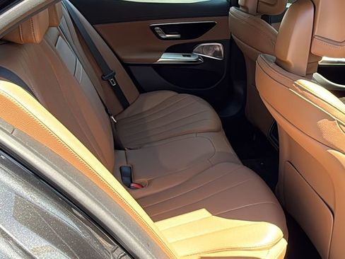 Certified 2026 Mercedes-Benz E 350 4MATIC Sedan image 15
