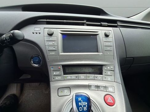 Used 2012 Toyota Prius Two FWD image 17