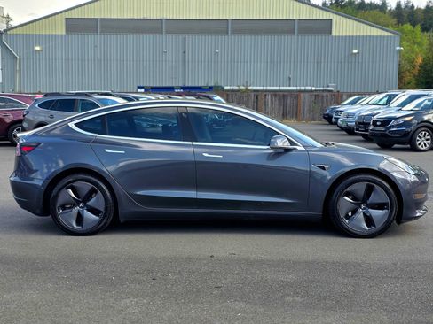 Used 2018 Tesla Model 3 Long Range AWD/4WD image 16