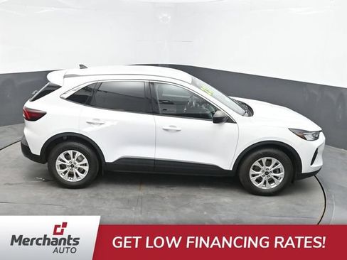 Used 2023 Ford Escape Active AWD/4WD image 39