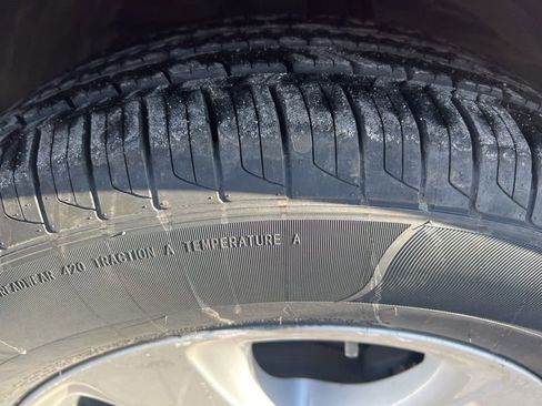 Used 2019 Toyota Sienna LE image 32