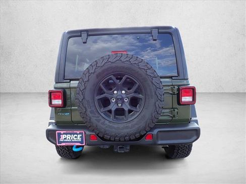 Used 2024 Jeep Wrangler Unlimited AWD/4WD image 3