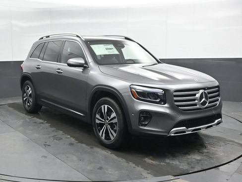New 2026 Mercedes-Benz GLB 250 4MATIC image 4