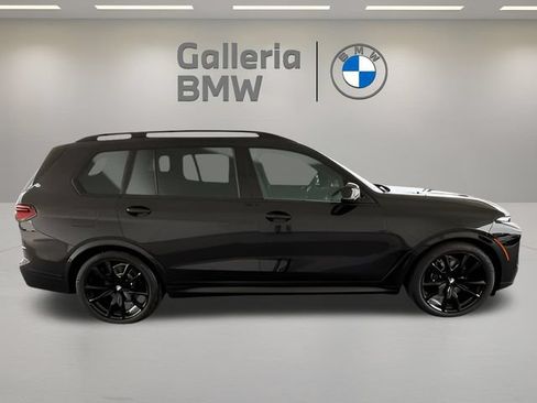 Certified 2026 BMW X7 xDrive40i w/ M Sport Package AWD/4WD image 8