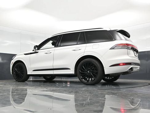 Used 2025 Lincoln Aviator Reserve w/ Equipment Group 201A AWD/4WD image 53