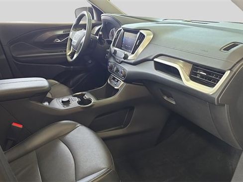 Used 2023 GMC Terrain SLT w/ Infotainment Package II image 13