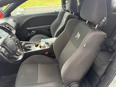 Used 2019 Dodge Challenger R/T Scat Pack RWD image 12