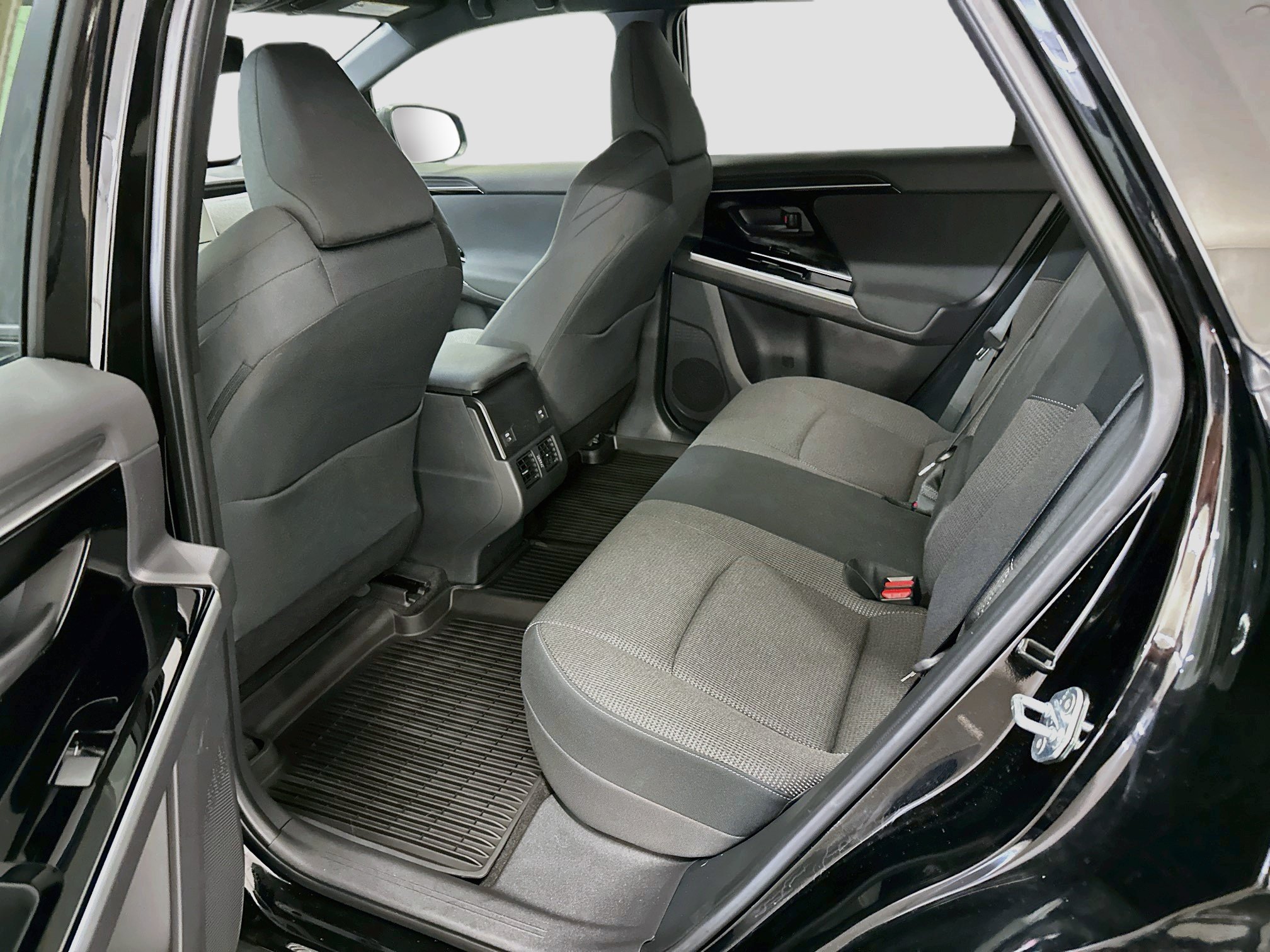 Used 2023 Subaru Solterra AWD image 29