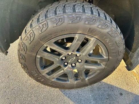 Used 2023 Chevrolet Silverado 1500 Custom Trail Boss image 11