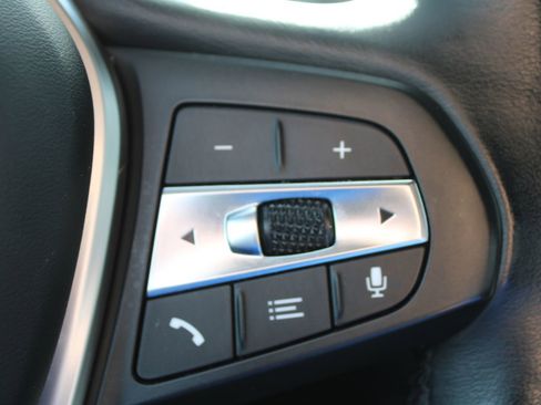 Used 2021 BMW 330i Sedan w/ Premium Package image 34