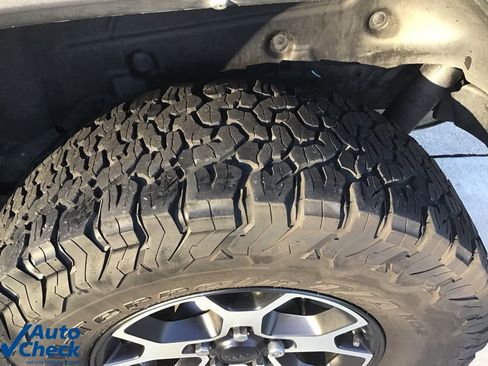 Used 2023 Jeep Wrangler Unlimited Rubicon image 38