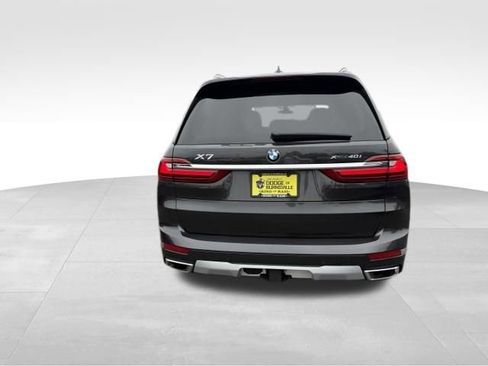 Used 2022 BMW X7 xDrive40i w/ Premium Package AWD/4WD image 7