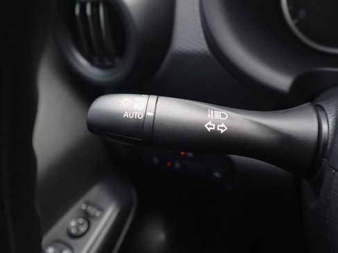 New 2025 Nissan Kicks Play S image 20