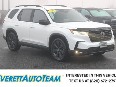 Used 2025 Honda Pilot Sport