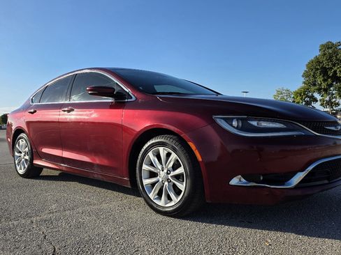 Used 2015 Chrysler 200 C image 3
