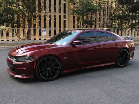 Used 2020 Dodge Charger Scat Pack w/ Dynamics Package RWD image 12