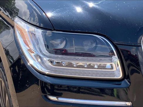 Used 2020 Lincoln Navigator Reserve w/ Equipment Group 208A Reserve AWD/4WD image 28