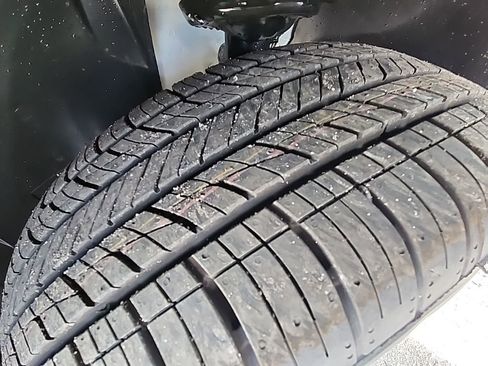 New 2025 Volkswagen Taos S image 27