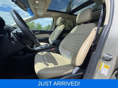 Used 2017 Ford Edge SEL w/ Equipment Group 201A AWD/4WD image 9