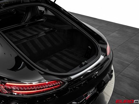 Used 2021 Mercedes-Benz AMG GT Black Series image 23