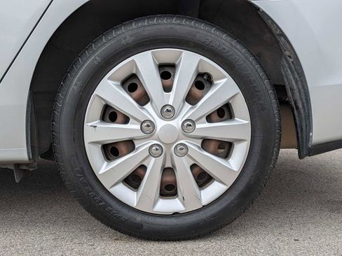 Used 2017 Nissan Sentra S FWD image 14