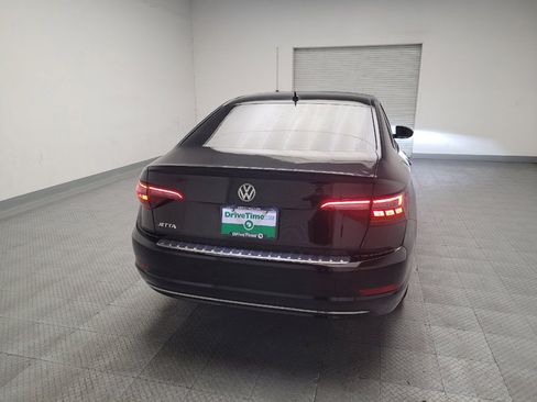 Used 2019 Volkswagen Jetta SE FWD image 7