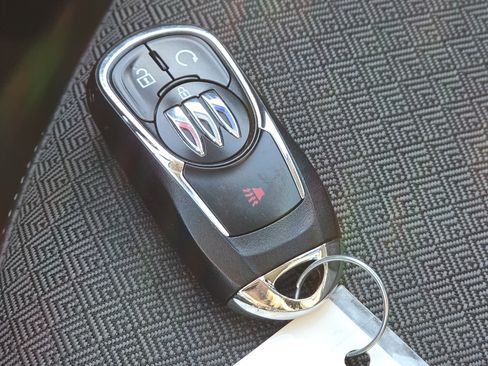 Used 2025 Buick Encore GX Preferred image 34