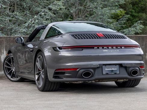 Certified 2024 Porsche 911 Targa 4S w/ Premium Package AWD/4WD image 3