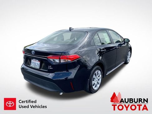 Certified 2025 Toyota Corolla LE w/ Convenience Package FWD image 8