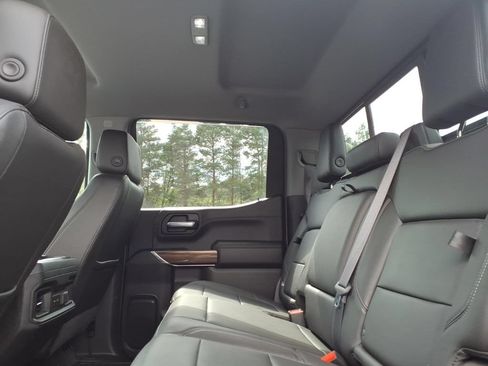 Used 2021 Chevrolet Silverado 1500 RST w/ Convenience Package II AWD/4WD image 10