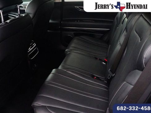 Used 2021 Genesis GV80 3.5T image 21