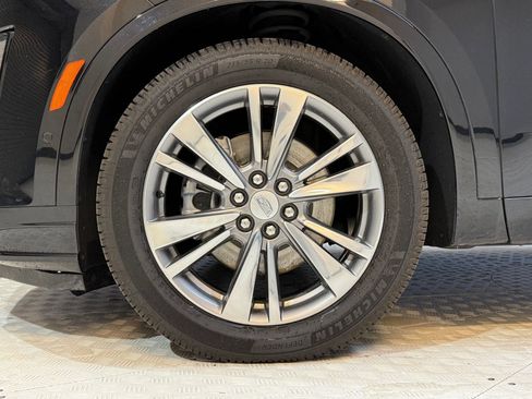 Used 2022 Cadillac XT6 Premium Luxury w/ Technology Package image 12