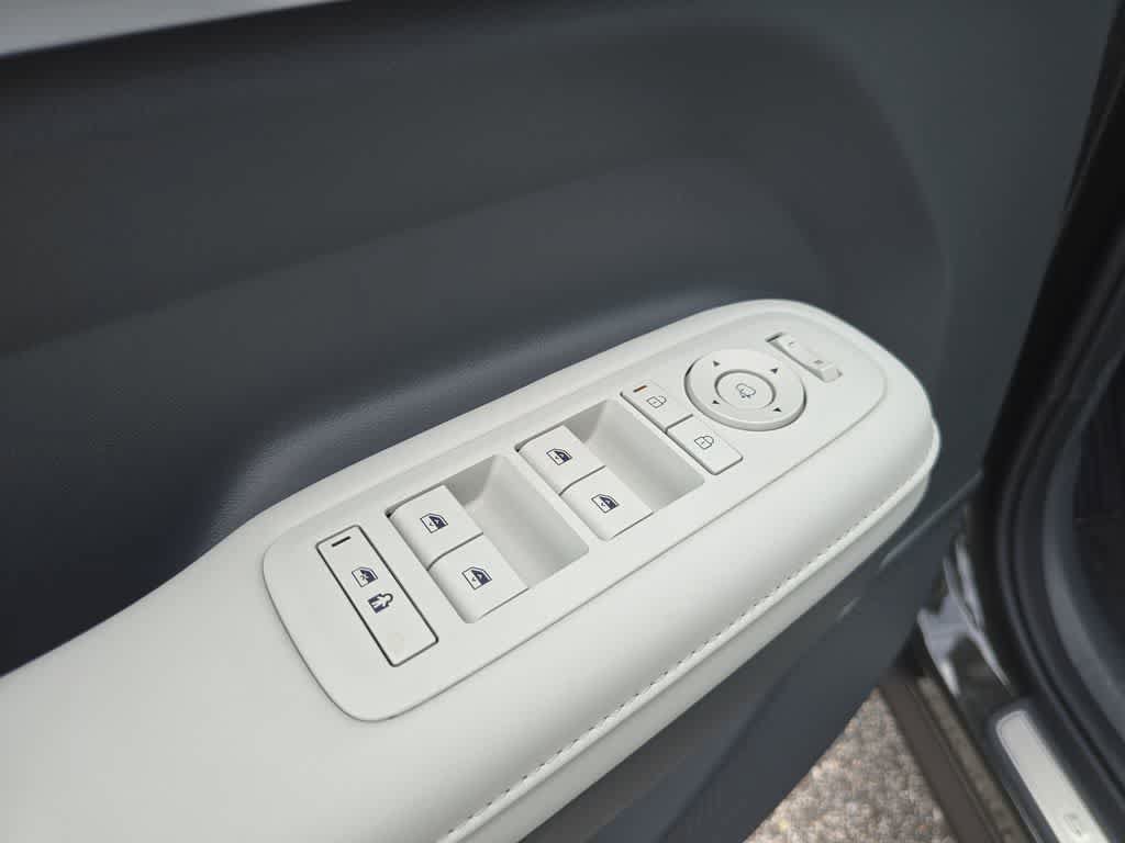 New 2026 Hyundai Santa Fe Calligraphy FWD image 17