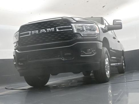 Used 2024 RAM 2500 Big Horn w/ Safety Group AWD/4WD image 44