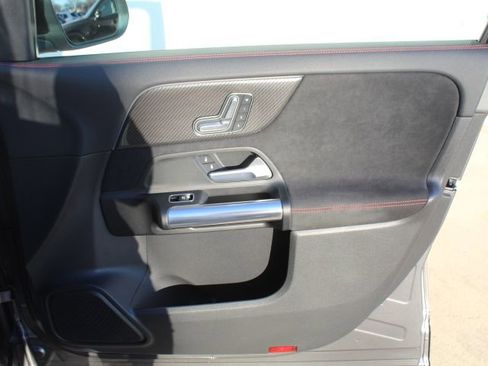 Used 2022 Mercedes-Benz GLA 250 GLA 250 image 35