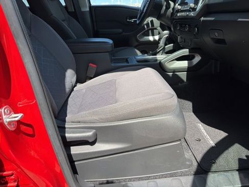 Certified 2025 Nissan Frontier SV w/ SV Convenience Package RWD image 22