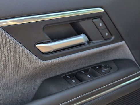 Used 2026 GMC Sierra EV Elevation image 18