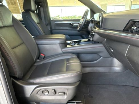 Used 2025 Chevrolet Tahoe RST w/ Comfort Package RWD image 22