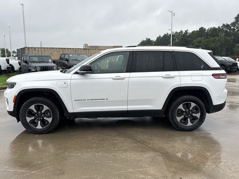 Used 2024 Jeep Grand Cherokee Limited 4xe AWD/4WD image 8